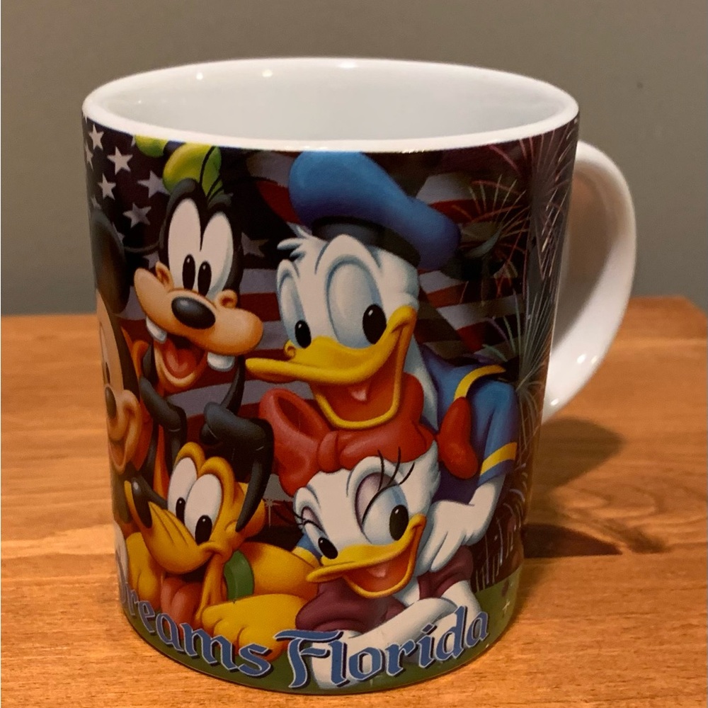 Walt Disney Mug By JERRY LEIGH, Disney Dreams Florida